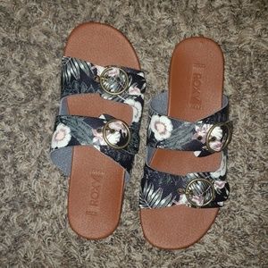 Roxy slides